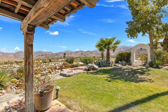 48600 Coyote Road, Palm Desert CA: https://media.crmls.org/mediaz/64baeff3-3cdd-4cfa-a392-0ade1e162d26.jpg