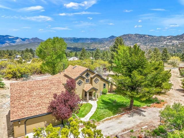 36958 Goldshot Creek Road, Mountain Center CA: https://media.crmls.org/mediaz/64bbdb85-cc7e-4f30-83d8-5e61af146d26.jpg