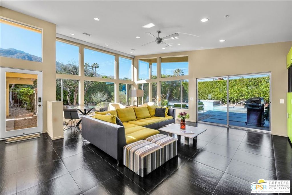 MLS #25604869PS image #2