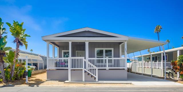 7025 San Bartolo St, Carlsbad CA: https://media.crmls.org/mediaz/64bc43c9-4d10-4d43-9bfb-00a7715c2272.jpg