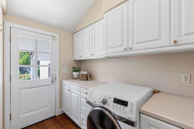 Image 21 of 133 For 2181 Parkside Avenue