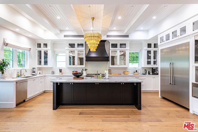 5162 Otis Avenue, Tarzana CA: https://media.crmls.org/mediaz/64bcad1d-e847-4589-8f7d-3f48ce8caf18.jpg