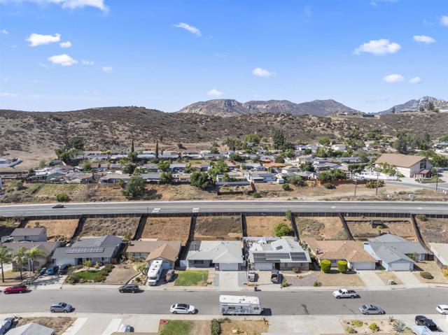 13132 Pam Lane, Lakeside CA: https://media.crmls.org/mediaz/64bcaeca-649d-4deb-b0e2-c91e64b9a223.jpg