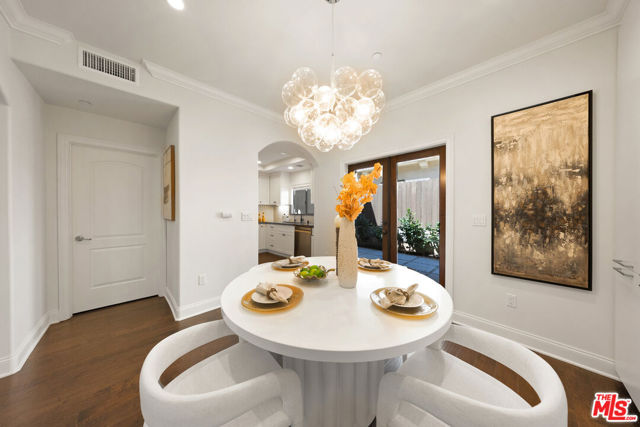 2449 Oswego Street, Pasadena CA: https://media.crmls.org/mediaz/64bd11f9-0b49-40a9-826c-760f717c2db9.jpg