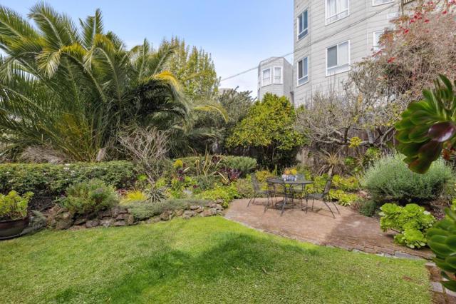 2556 Pine Street, San Francisco CA: https://media.crmls.org/mediaz/64be7808-8f57-4b19-a3e9-607b5d40a0cd.jpg