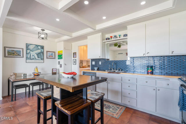 Detail Gallery Image 9 of 29 For 705 Ocean View Dr, Port Hueneme,  CA 93041 - 1 Beds | 1 Baths