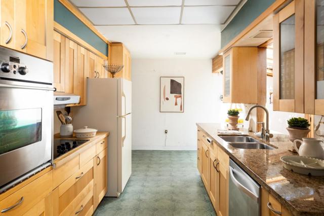 Image 8 of 37 For 800 Loyola Drive