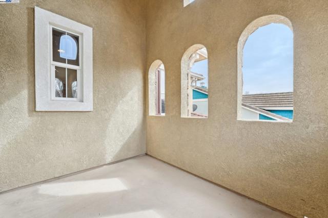 632 S Comunidad Street, Mountain House CA: https://media.crmls.org/mediaz/64bfb69d-6da7-4b32-8029-afd1e6e0c6fd.jpg