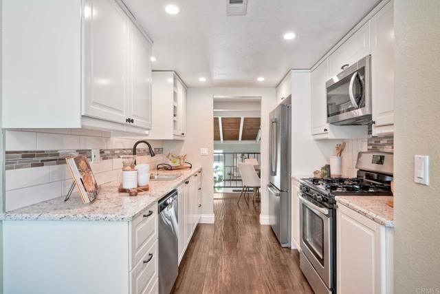 Detail Gallery Image 16 of 50 For 7303 Alicante Rd a,  Carlsbad,  CA 92009 - 2 Beds | 2 Baths