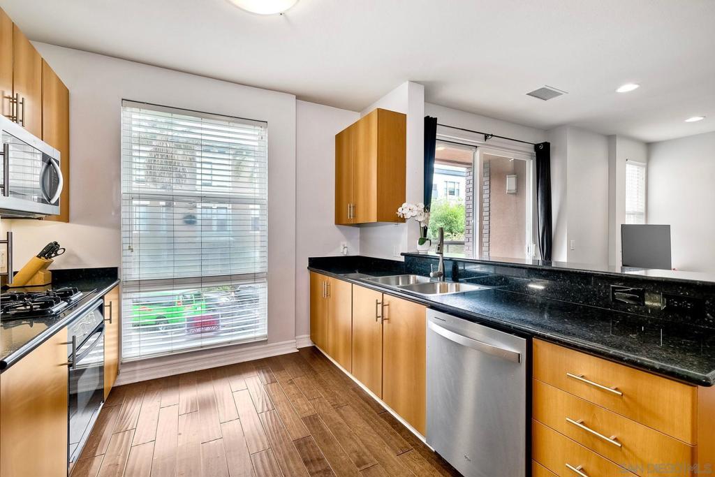1225 Island Ave - photo 8