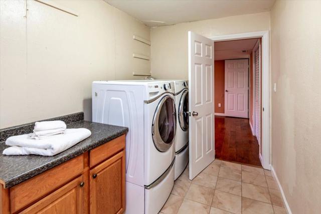 21440 Shady Lane, Los Gatos CA: https://media.crmls.org/mediaz/64c3f027-804f-48a1-bada-5a8d833fecde.jpg