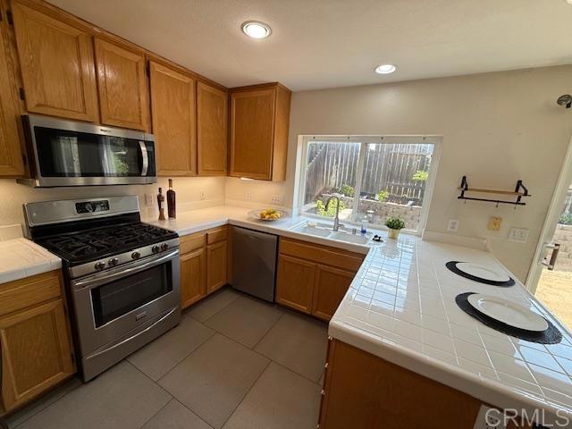 Detail Gallery Image 7 of 24 For 1364 H St, Ramona,  CA 92065 - 3 Beds | 2/1 Baths