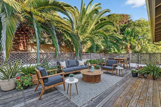 3475 Edgefield Place, Carmel CA: https://media.crmls.org/mediaz/64c48c7e-8d76-40d5-8d8d-cadabacaa235.jpg