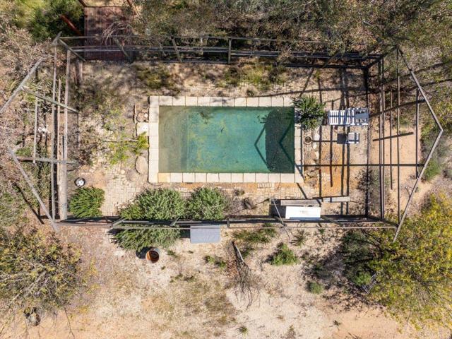 40707 Intrepid Rd, Hemet CA: https://media.crmls.org/mediaz/64c4fca7-3f42-46a0-a5ae-1b08313fab80.jpg