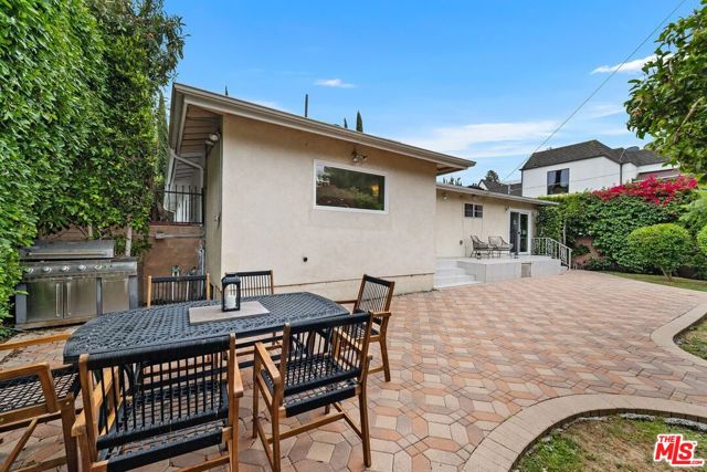 465 N Kilkea Drive, Los Angeles CA: https://media.crmls.org/mediaz/64c58b36-a6ab-44b2-8ea1-334ded5ed2f9.jpg