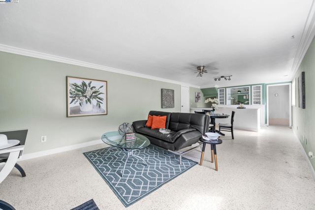 26928 Palomares Rd, Castro Valley CA: https://media.crmls.org/mediaz/64c6f256-2d0d-4f3f-9d11-c43ed32d72f5.jpg