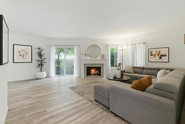 914 Shoreline Drive, San Mateo CA: https://media.crmls.org/mediaz/64c7a980-a1a0-416d-8a79-6294e5ddf63f.jpg