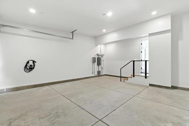 369 La Cuesta Drive, Portola Valley CA: https://media.crmls.org/mediaz/64c7e352-3c17-4964-819e-9c14a7c0a92f.jpg