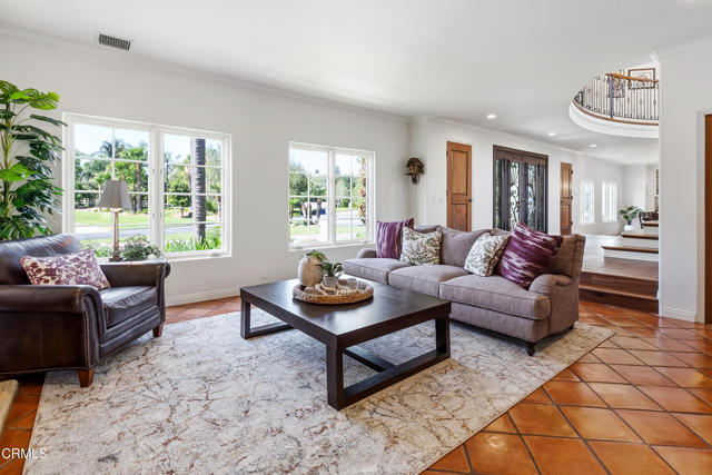 Detail Gallery Image 13 of 75 For 2296 Applewood Ln, Camarillo,  CA 93012 - 5 Beds | 4/1 Baths