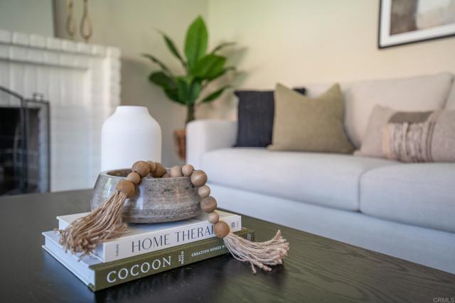 Image 14 of 33 For 2940 Gaviota Circle