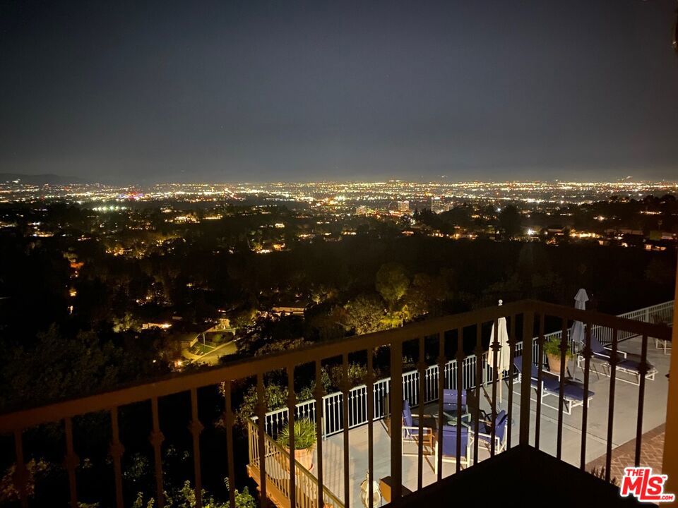 3324 Alana DriveSherman Oaks img 31