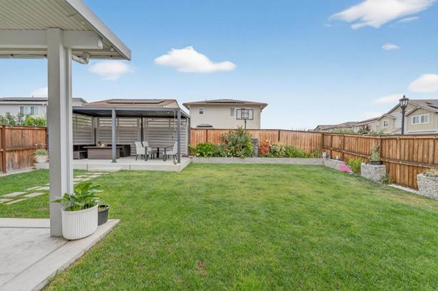 6707 Oakum Way, Stockton CA: https://media.crmls.org/mediaz/64caa92f-ffac-45da-a469-4e139445011a.jpg