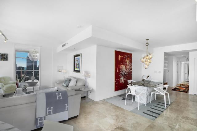 Detail Gallery Image 11 of 36 For 850 Beech St #1901,  San Diego,  CA 92101 - 2 Beds | 2 Baths