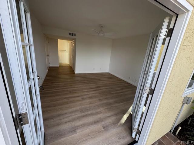 1518 Bella Vista, Encinitas CA: https://media.crmls.org/mediaz/64cb4d1f-b2fb-42be-b650-8a57b3abf072.jpg