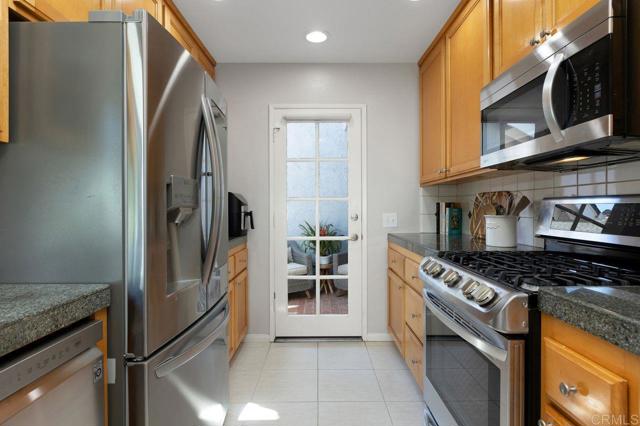 Detail Gallery Image 18 of 40 For 839 Skysail Ave, Carlsbad,  CA 92011 - 3 Beds | 2 Baths