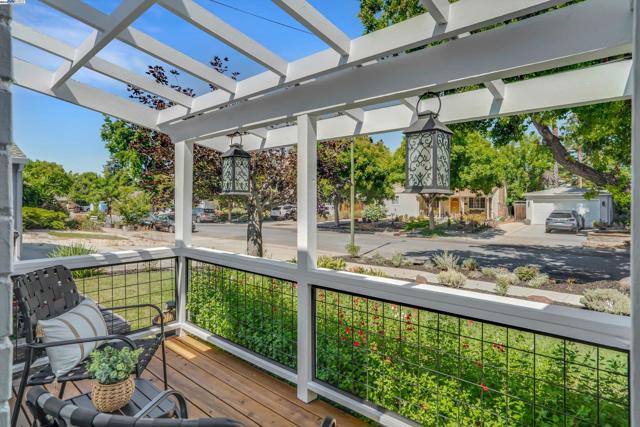 956 Tamarack Ave, San Jose CA: https://media.crmls.org/mediaz/64cd70a4-624c-4923-9e6f-4c90ff1d5105.jpg