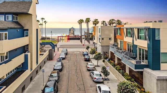 Detail Gallery Image 40 of 43 For 100 Evergreen Ave #3,  Imperial Beach,  CA 91932 - 2 Beds | 2/1 Baths