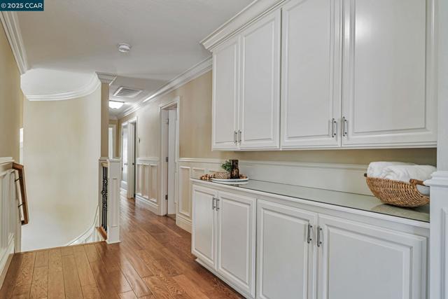 732 Graham Ct, Danville CA: https://media.crmls.org/mediaz/64ce2554-efe0-465f-a413-d0f6ad9b66b5.jpg