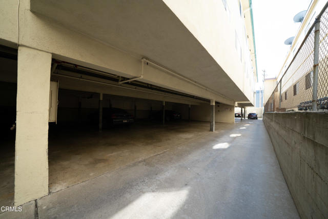 Detail Gallery Image 25 of 27 For 214 E Chevy Chase Drive Dr, Glendale,  CA 91205 - – Beds | – Baths