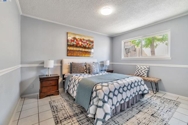 6013 Green Glen Way, Sacramento CA: https://media.crmls.org/mediaz/64ceb3fc-17af-4ead-9712-c2d10bfcde06.jpg