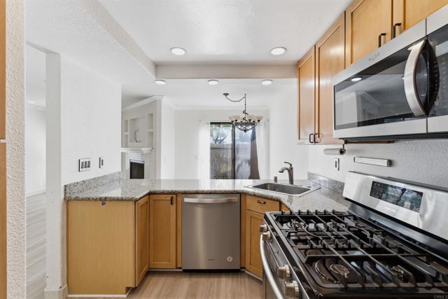 Detail Gallery Image 19 of 23 For 1540 Granite Hills Dr #C,  El Cajon,  CA 92019 - 2 Beds | 2/1 Baths