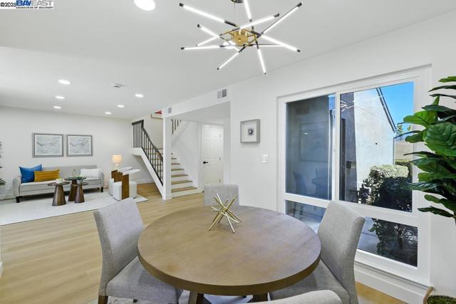 739 Aries Ln, Foster City CA: https://media.crmls.org/mediaz/64cf348f-91b5-4f16-a9a0-51f302855c0f.jpg