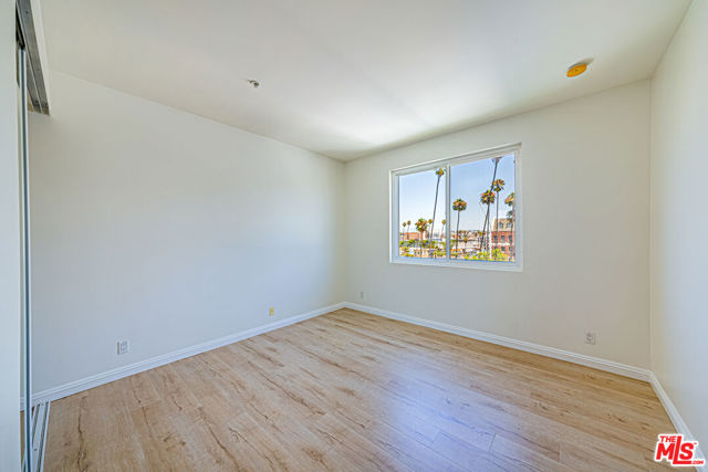 620 S Gramercy Place, Los Angeles CA: https://media.crmls.org/mediaz/64d02e29-af5c-4f78-b2ff-660ad39d7ea3.jpg