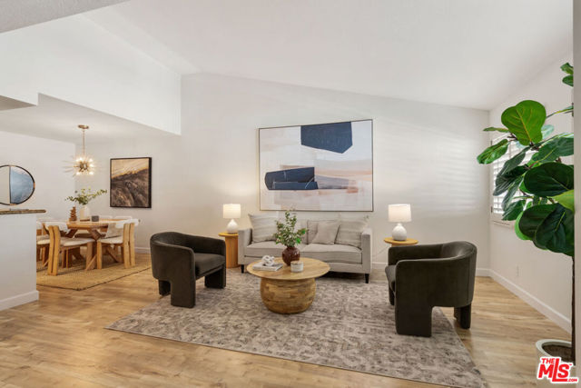 24470 Kathleen Drive, Laguna Niguel CA: https://media.crmls.org/mediaz/64d11f35-9f62-42ca-bfc5-a8d1f28fdb91.jpg