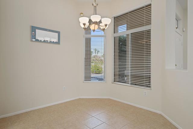 78270 Quail Run, Palm Desert CA: https://media.crmls.org/mediaz/64d245fc-c564-4169-810d-164427ab1053.jpg