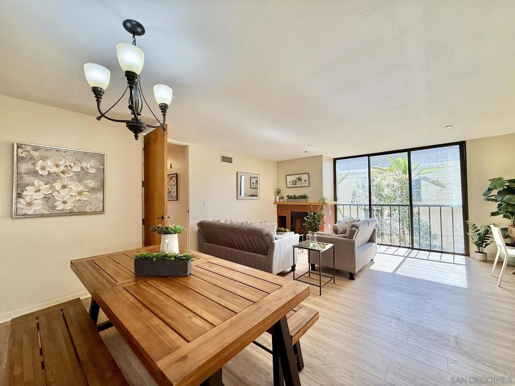 4082 Albatross St - photo 9