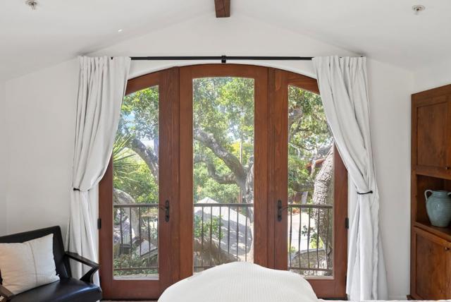 5 NE of 4th on Lopez, Carmel CA: https://media.crmls.org/mediaz/64d26e77-feda-4b8c-a35b-8c9ea12b4fef.jpg