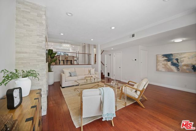 4764 La Villa Marina, Marina del Rey CA: https://media.crmls.org/mediaz/64d33150-799b-41c3-beea-92adac5c5efe.jpg