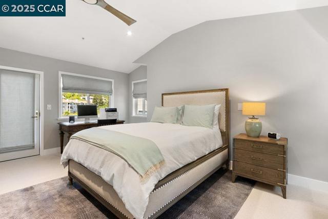 5593 Terra Granada Dr, Walnut Creek CA: https://media.crmls.org/mediaz/64d40e8a-588a-4c39-bf34-5ee15fba869f.jpg