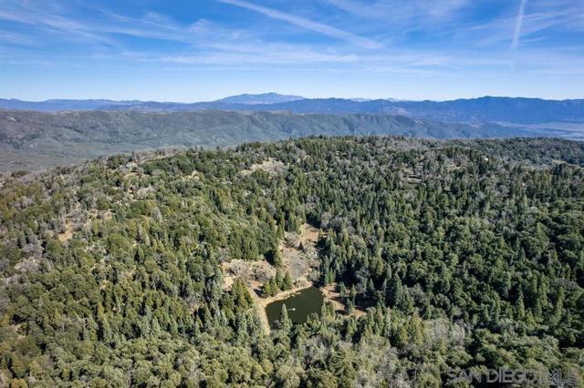 22230 Crestline Rd, Palomar Mountain CA: https://media.crmls.org/mediaz/64d530a1-9907-4115-b6d5-de288b5ab854.jpg
