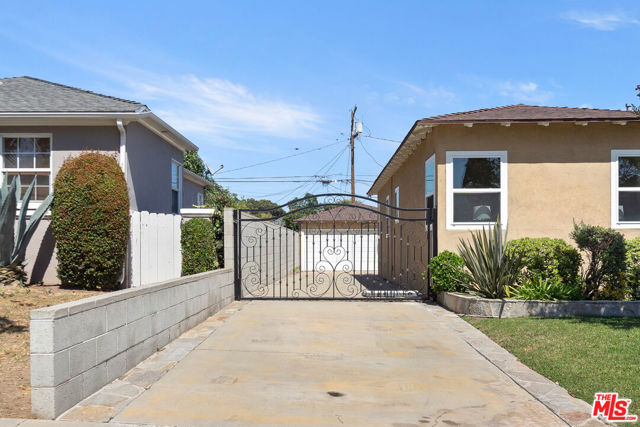 5606 Marburn Avenue, Los Angeles, California 90043, 2 Bedrooms Bedrooms, ,2 BathroomsBathrooms,Single Family Residence,For Sale,Marburn,24430189