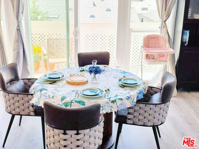 Image 29 of 45 For 15213 Daphne Avenue