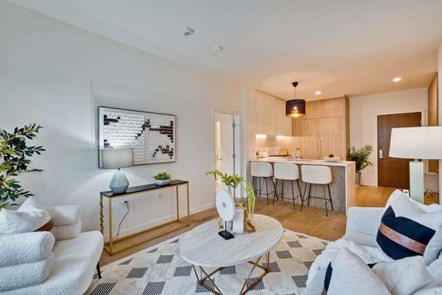 815 Tennessee Street, San Francisco CA: https://media.crmls.org/mediaz/64d6eabf-9d30-42b7-b5f7-9ad3c8f383b3.jpg