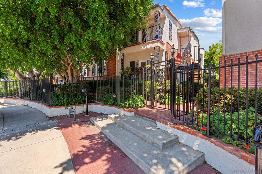 2630 Pirineos Way #4