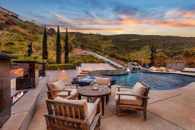 543 Ledge Street, San Marcos CA: https://media.crmls.org/mediaz/64d73111-add8-48fb-aebb-2ce9e7f6f8dc.jpg