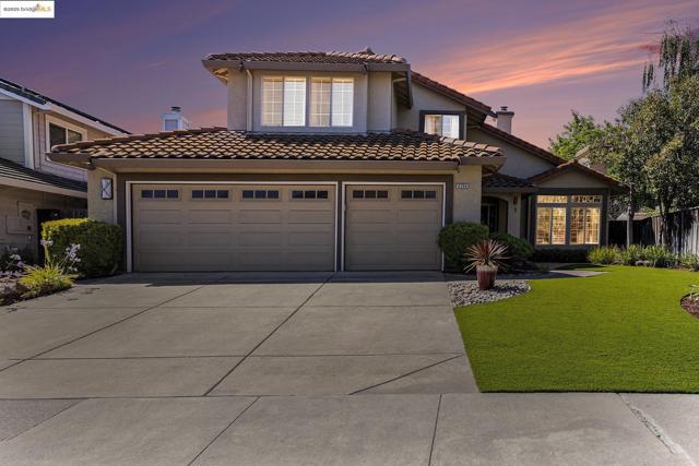 4704 Crestone Needle Way, Antioch CA: https://media.crmls.org/mediaz/64d73985-b85b-4bfd-9931-48013ec1cbdd.jpg